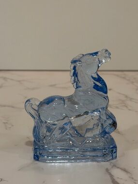 Vintage Boyd Crystal Art Glass Joey the Horse Figurine Willow Blue 1980